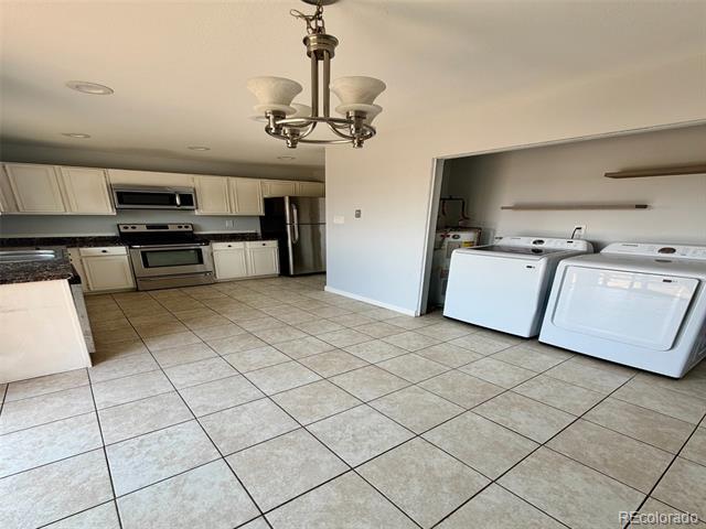 Building Photo - 4691 Newton Dr