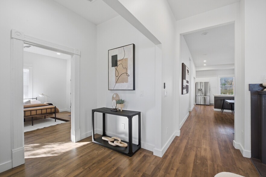 Building Photo - 375 Inman St SW