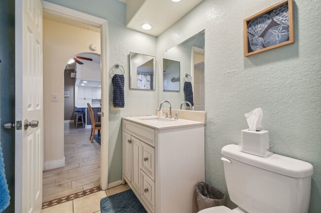 Building Photo - ***PRIVATE HEATED POOL*** Beautiful, Fully-Furnished 3-Bedroom Home Available April 1, 2026!   **...