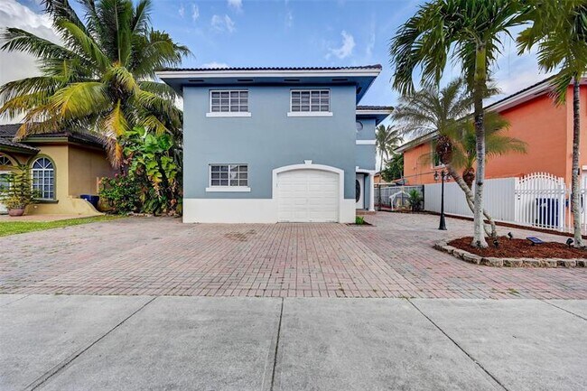 Building Photo - 14125 SW 167th Terrace
