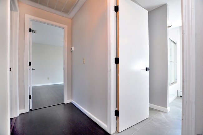 Building Photo - 16 Virginia Ln