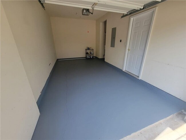 Building Photo - 264 Azalea Cir