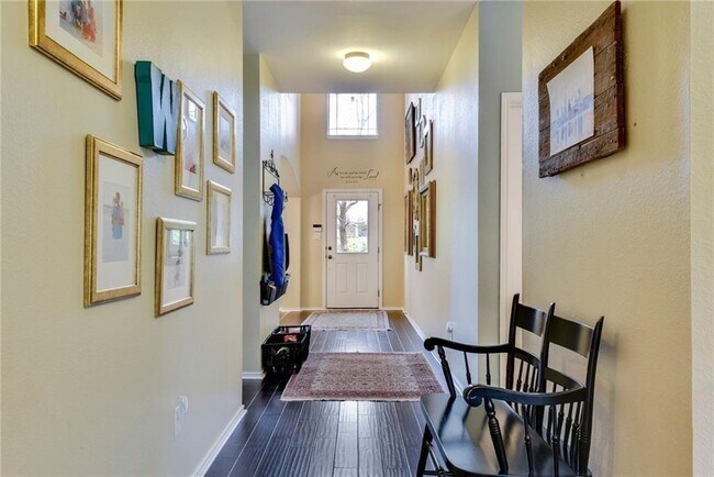 Building Photo - 10 Juniper Berry Way