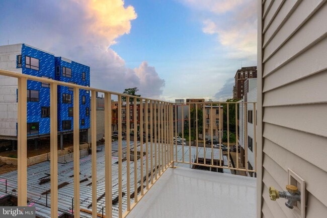 Building Photo - 1222 N Marshall St