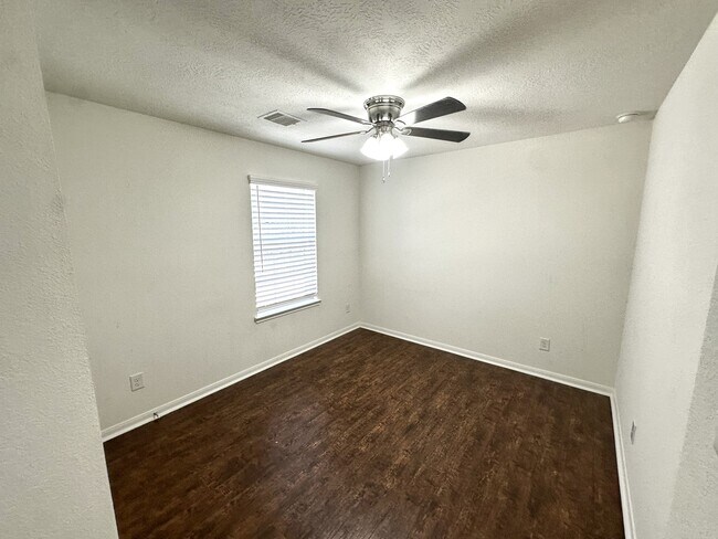 Building Photo - 21439 Veneto Hills Ct