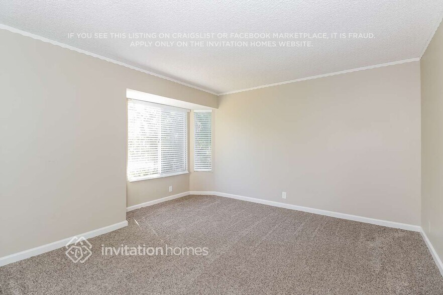 Building Photo - 2954 Redwood Dr