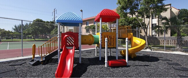 Building Photo - 4800 NW 79th Ave