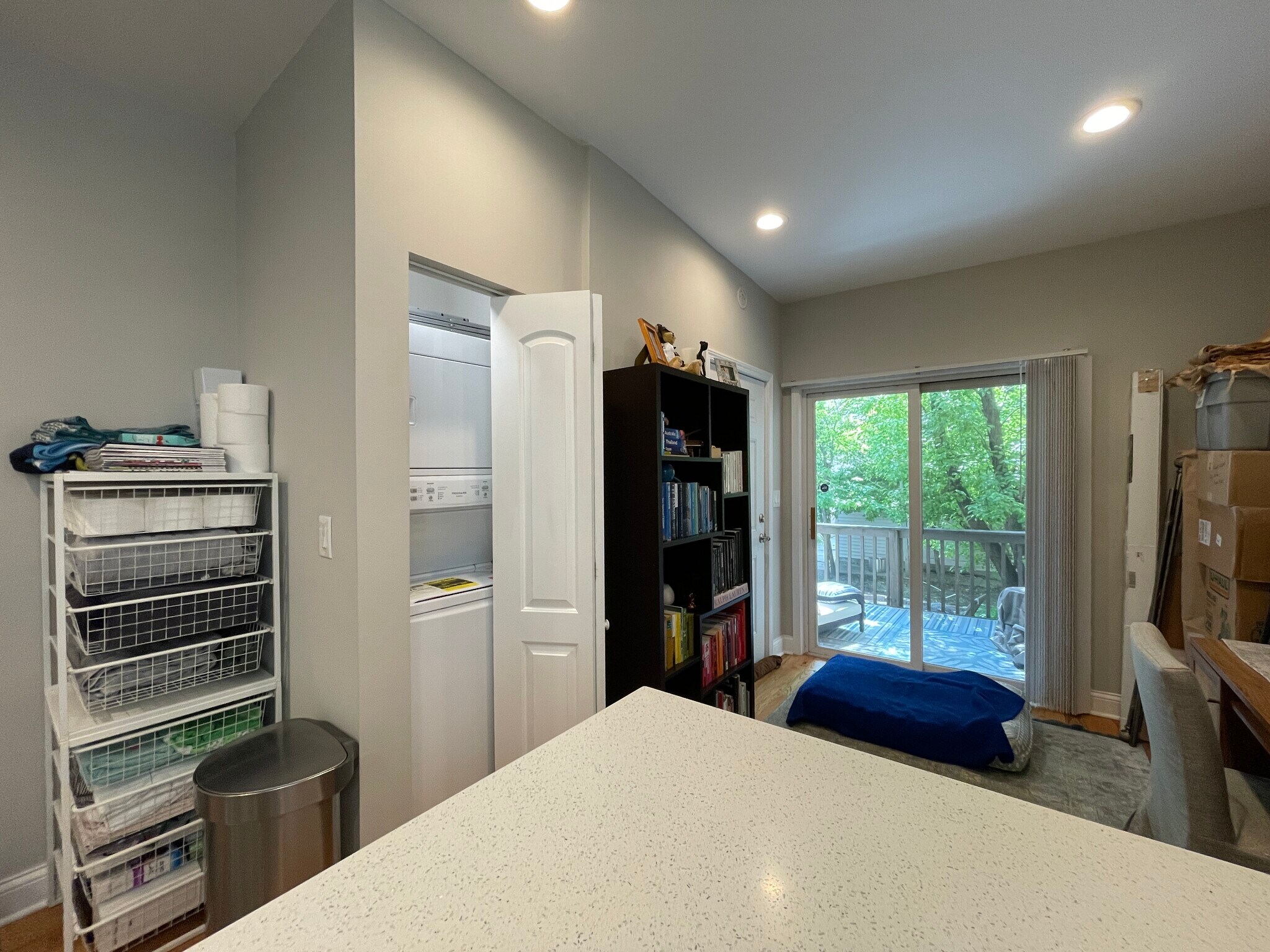 Building Photo - 3130 N Kimball Ave