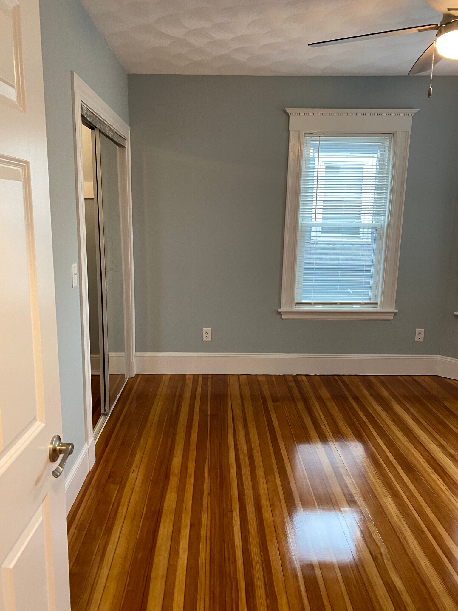 Building Photo - 305 Highland Ave