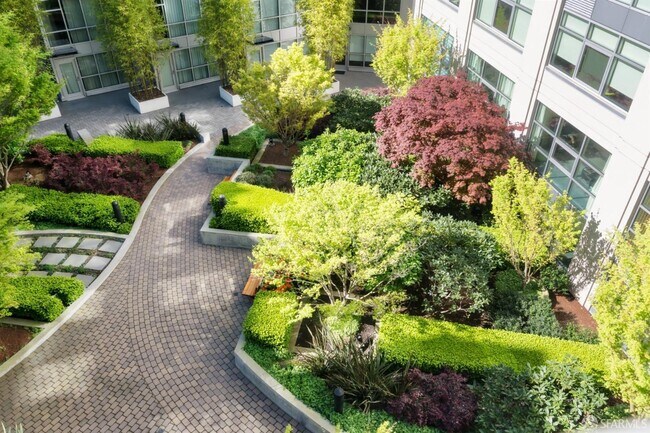 Building Photo - 200 Brannan St