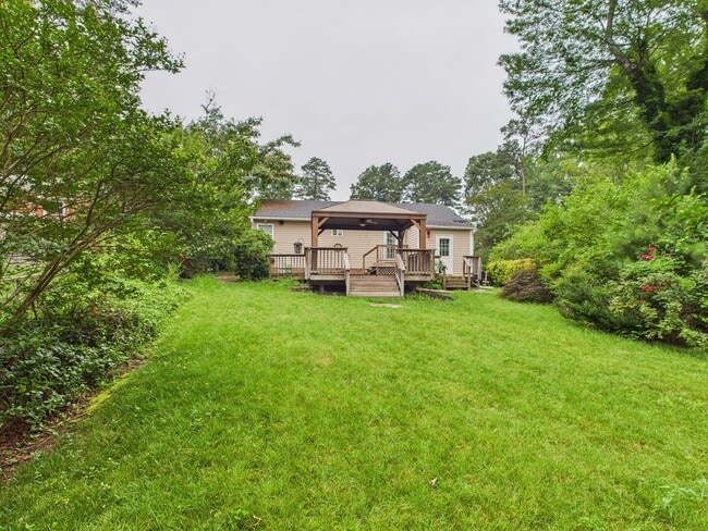 Building Photo - 1109 Dinwiddie Ave