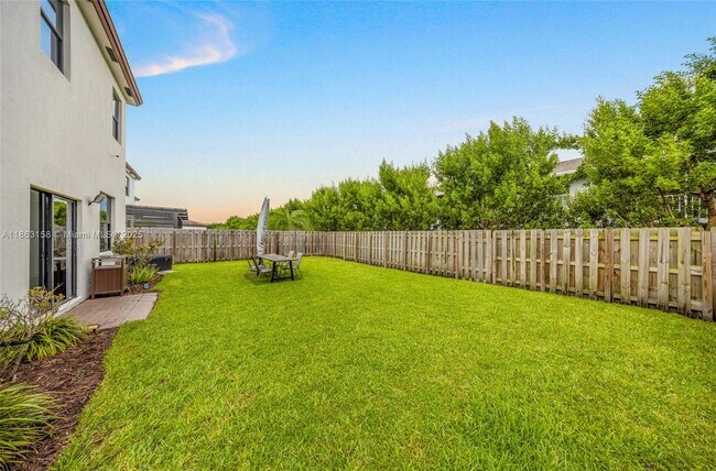 Building Photo - 268 NE 210th Way