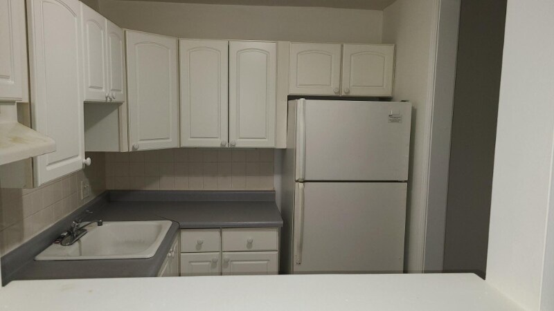 Building Photo - 1460 Fairlane Dr