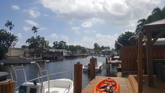 Building Photo - 2721 Sherman St