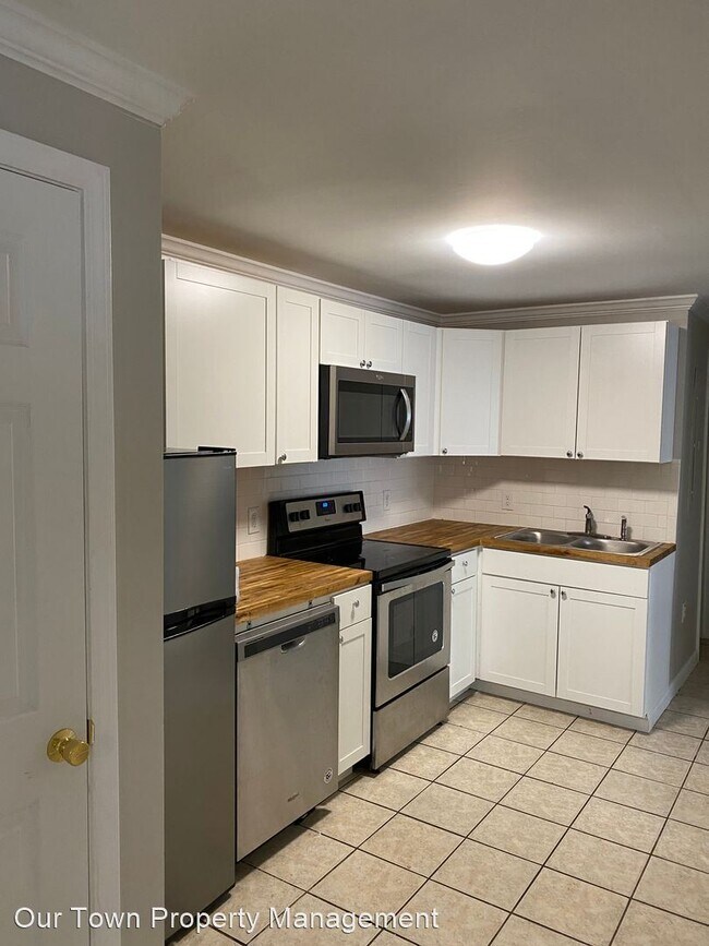 Building Photo - 359 Arch St