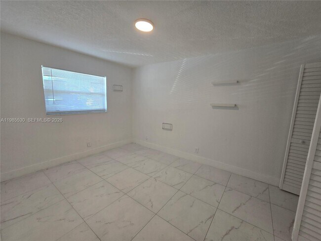 Building Photo - 5307 NW 23rd St