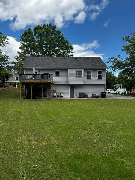 Building Photo - 4056 Lenox Park Dr