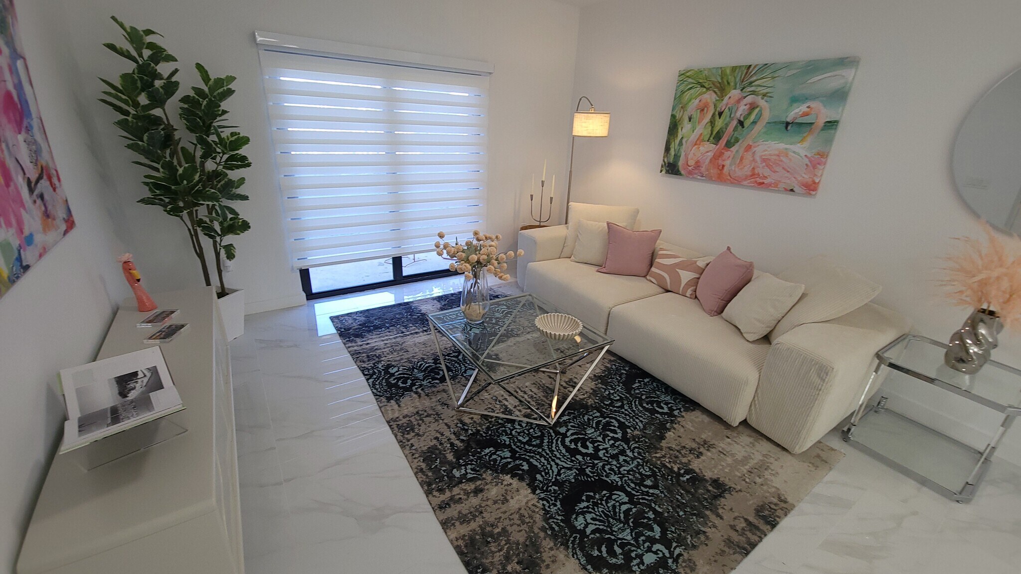 Building Photo - 858 E 27th St