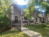Building Photo - 321 Quebec Ave