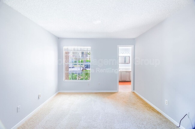 Building Photo - 670 Sandy Neck Ln