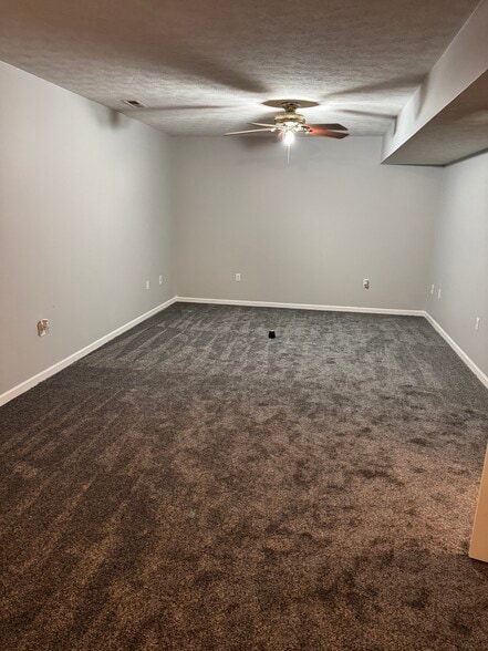 Rec room - 644 Edwardian Ln