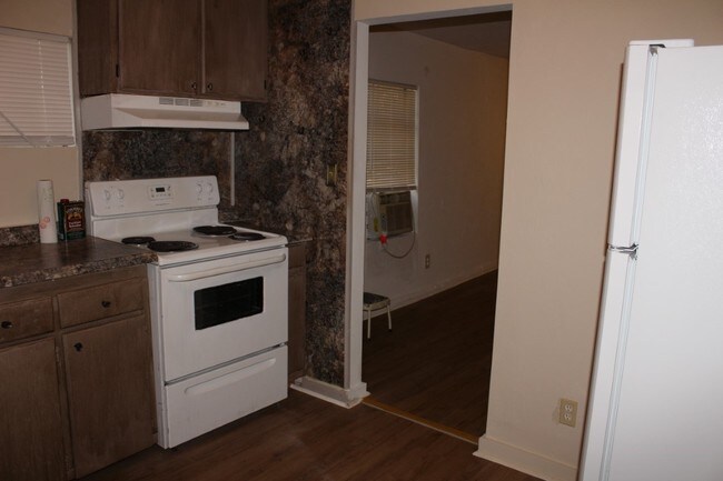 Building Photo - 65 Noble Rd