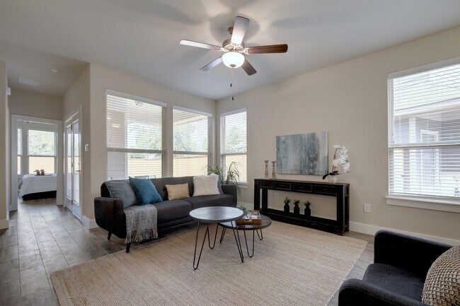 Building Photo - 747 Gristmill Dr