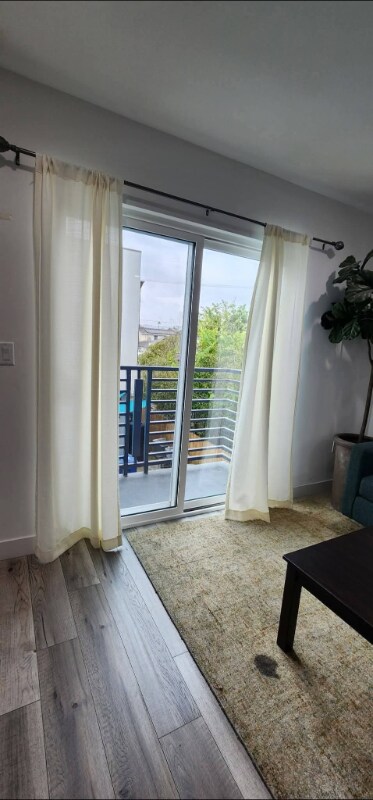 Building Photo - 1228 Normandie Ave