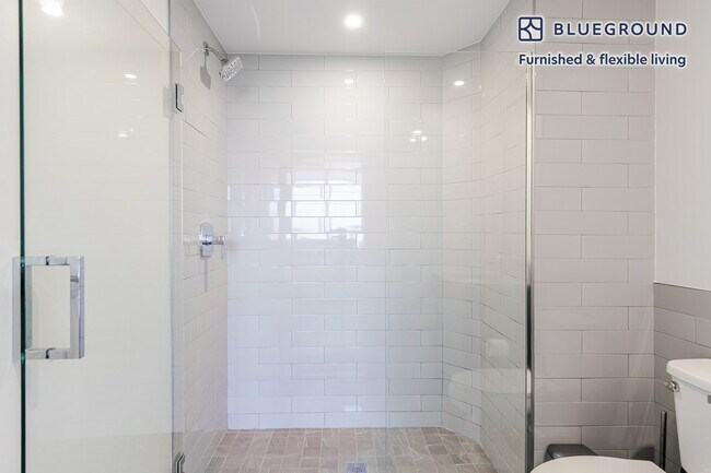 Building Photo - 21 NE 22nd St