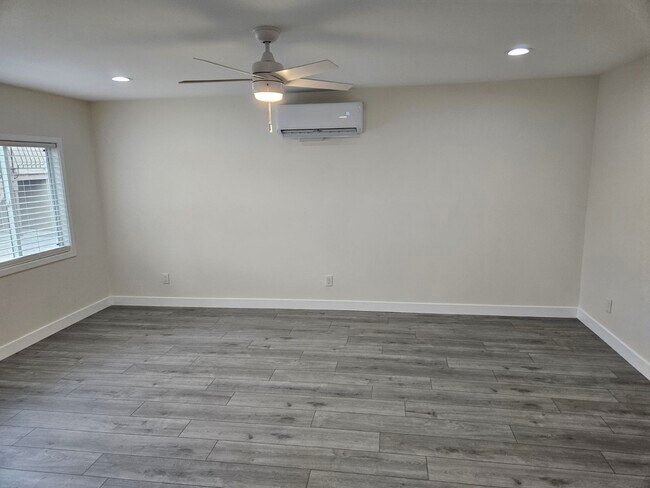 Building Photo - 3440 E 67th St