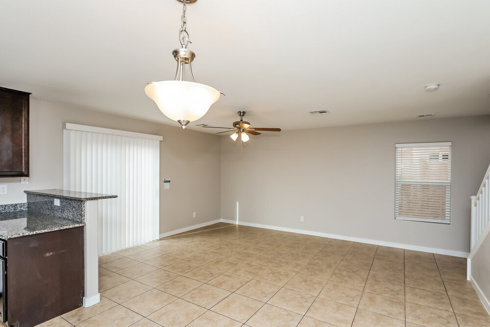Building Photo - 8261 Oliver Twist Ln