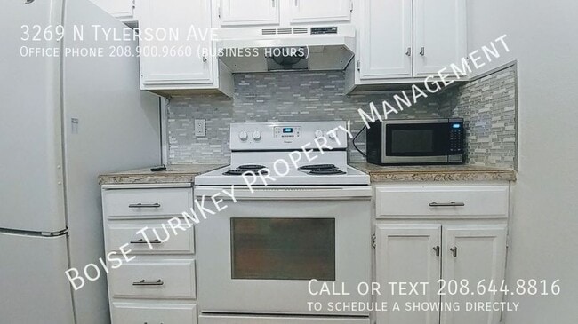 Building Photo - 3269 N Tylerson Ave