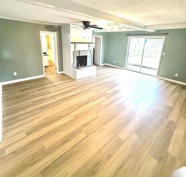 Building Photo - Cozy 3 Bed, 2 Bath Single Family Home in Montgomery, AL - $1,300/mo