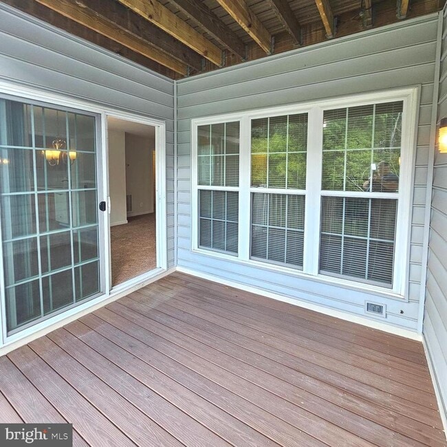Building Photo - 9250 Cardinal Forest Ln