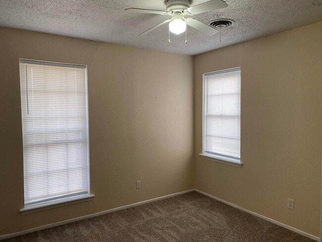 Building Photo - 5208 Allegheny Dr