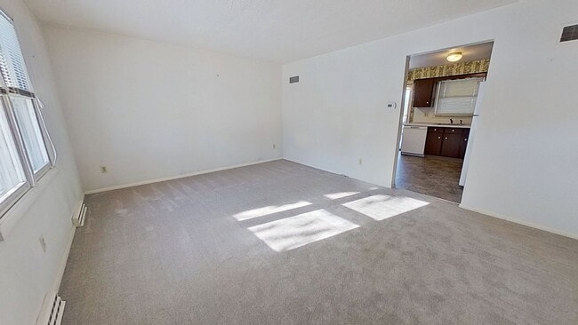 Building Photo - Townhouse Living in York Township with Garage - MOVE IN SPECIAL