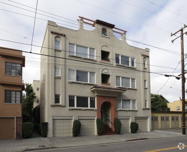 Primary Photo - Hillcrest Apartments