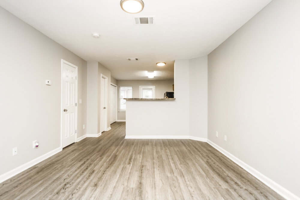 Building Photo - 8033 Logan Dr