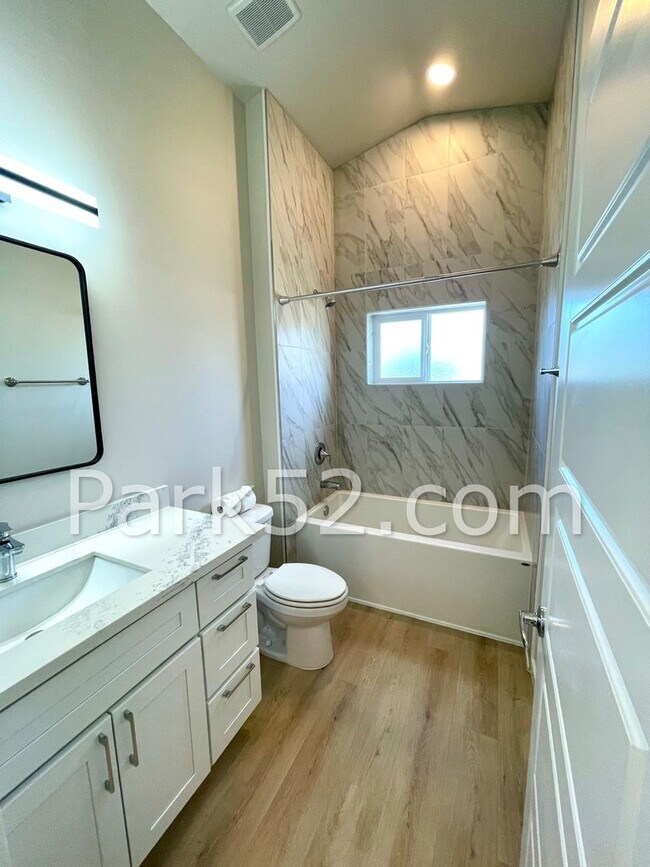 Building Photo - 2 Bedroom ADU Unit in Tacoma