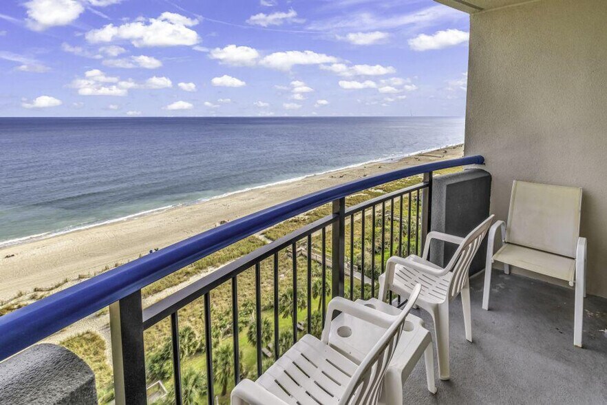 Building Photo - 2300 N Ocean Blvd