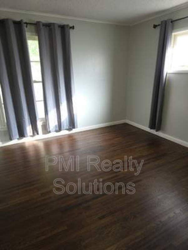 Building Photo - 4506 E 38th Pl