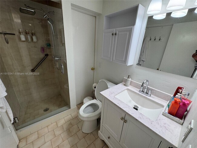 Building Photo - 13926 SW 65th Terrace