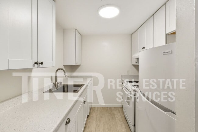 Building Photo - 4920 Douvan Ct