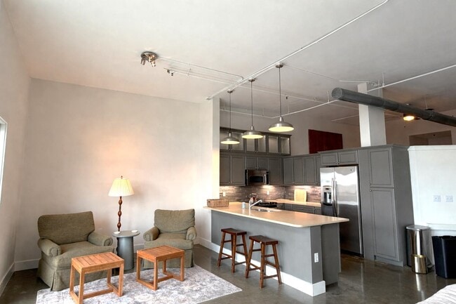 Building Photo - 505 Tennessee St