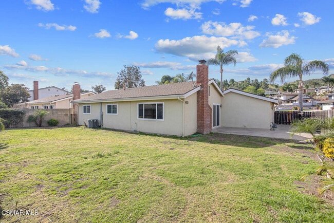 Building Photo - 166 Knollwood Dr