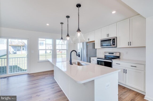 Building Photo - 115 Tuxford Rd