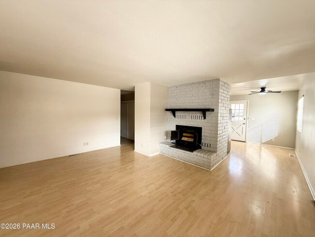 Building Photo - 1968 Sycamore Dr