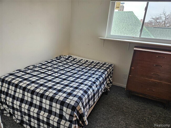 Building Photo - 921 Mary St