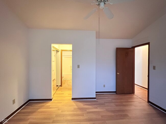 Building Photo - 4923 Peony Pl