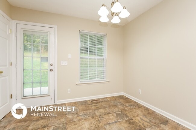 Building Photo - 2544 Old Matthews Rd